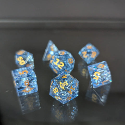 Dungeon Master Direct: Gemstone Dice Set (7pc) - Icy Blue Stormglass